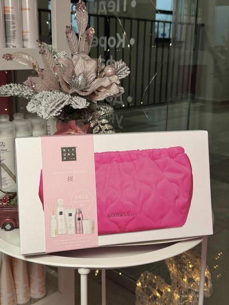 Подарунковий набір THE RITUAL OF SAKURA Gift Set L 2025 000370 фото