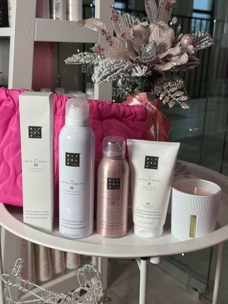 Подарунковий набір THE RITUAL OF SAKURA Gift Set L 2025 000370 фото