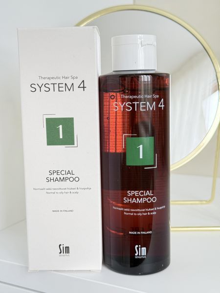 Шампунь №1 для нормальної шкіри голови і схильної до жирності SIM SENSITIVE System 4 Special Shampoo №1 000326 фото